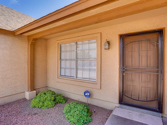 2nd image of 1301 E Dava Dr