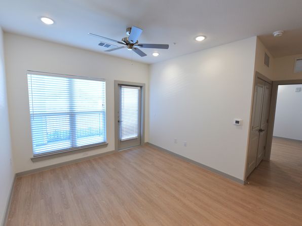 905 Park Place Blvd #1101