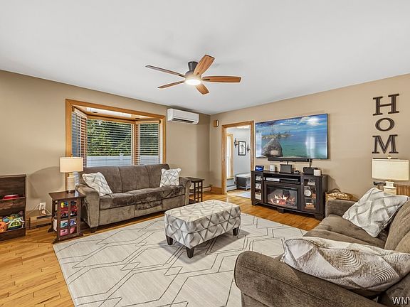 5th image of 4321 Niagara Rapids Blvd