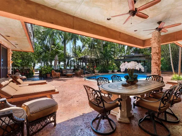 5725 N Bayshore Dr, Miami, FL 33137