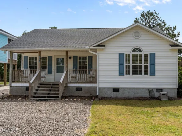 116 NE 29th Street, Oak Island, NC 28465