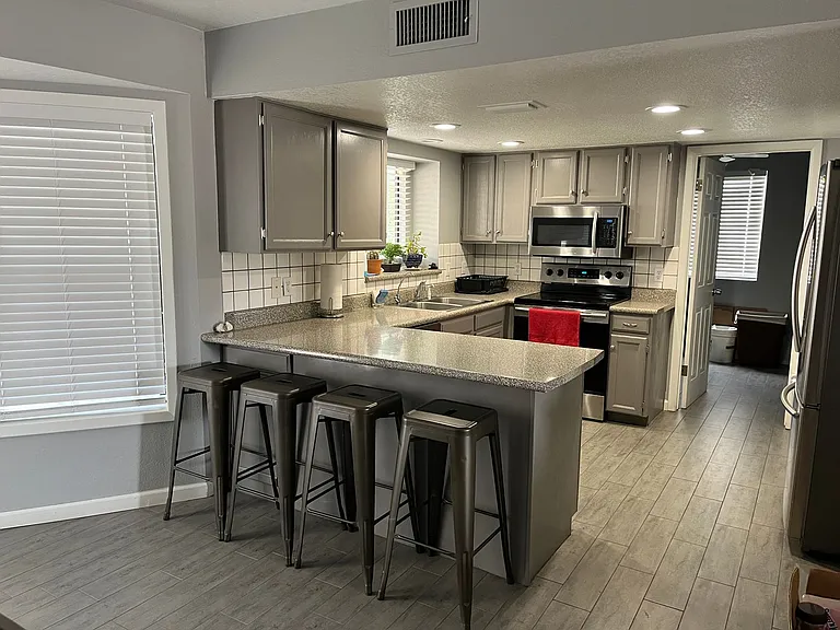 131 Voyager Ln — Photo 6
