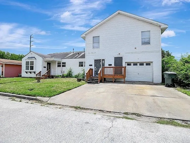 5311 Perry Ave