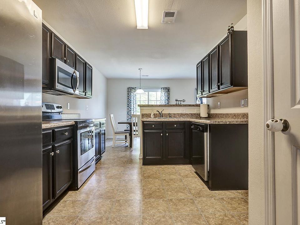 107 Hickory Knob Ln Wellford, SC Zillow Apartments for Rent in Wellford