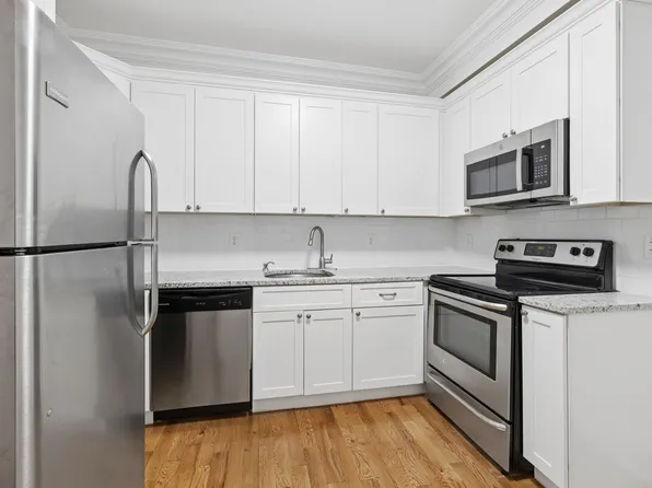 Ponciana Apartments: Contemporary Comfort and Affordable Luxury in North Bergen!