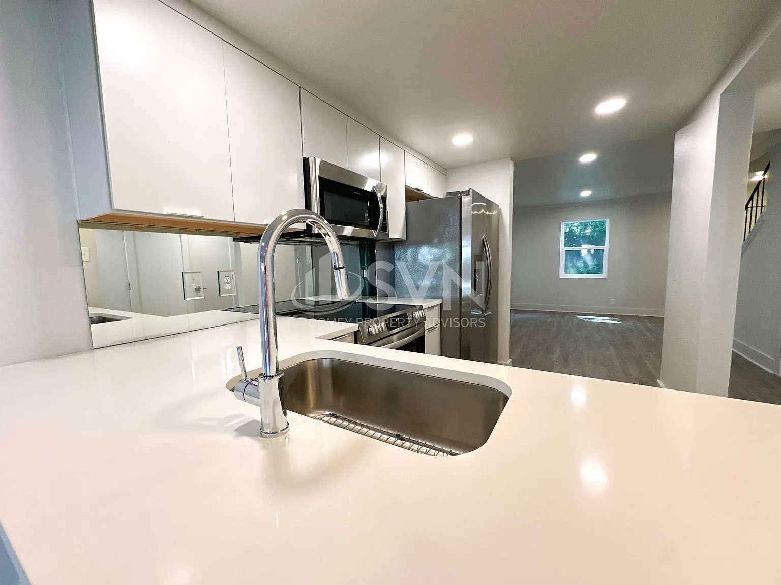 Springhill Oaks - 408 — Photo 3