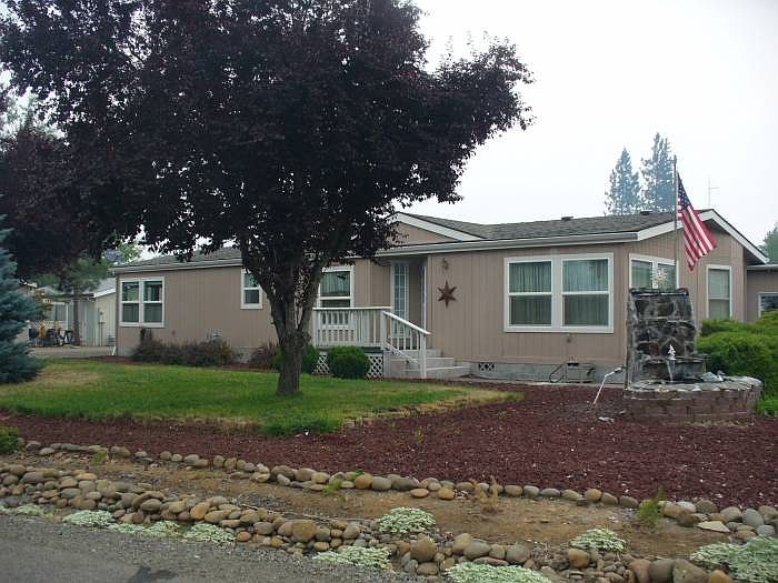 1st image of 200 Deer Park Ln