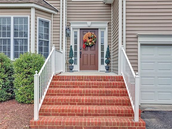 2nd image of 11555 Charles Towne Dr