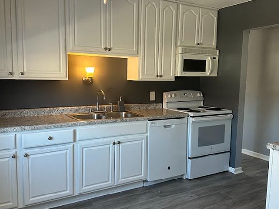 3rd image of 1624 10th Ave APT 5