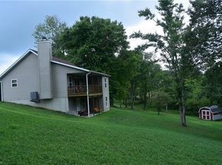 18130 Winterset Ln, Lore City, OH