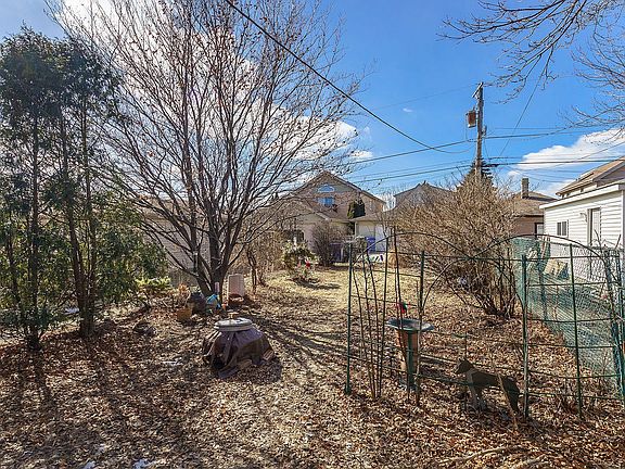 2nd image of 4232 N Newcastle Ave