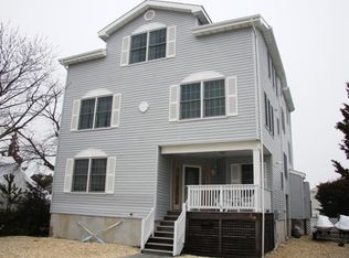 410 6th Ave, Seaside Heights, NJ 08751