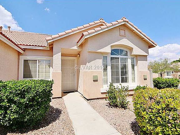3rd image of 2612 S Bed Knoll Ct