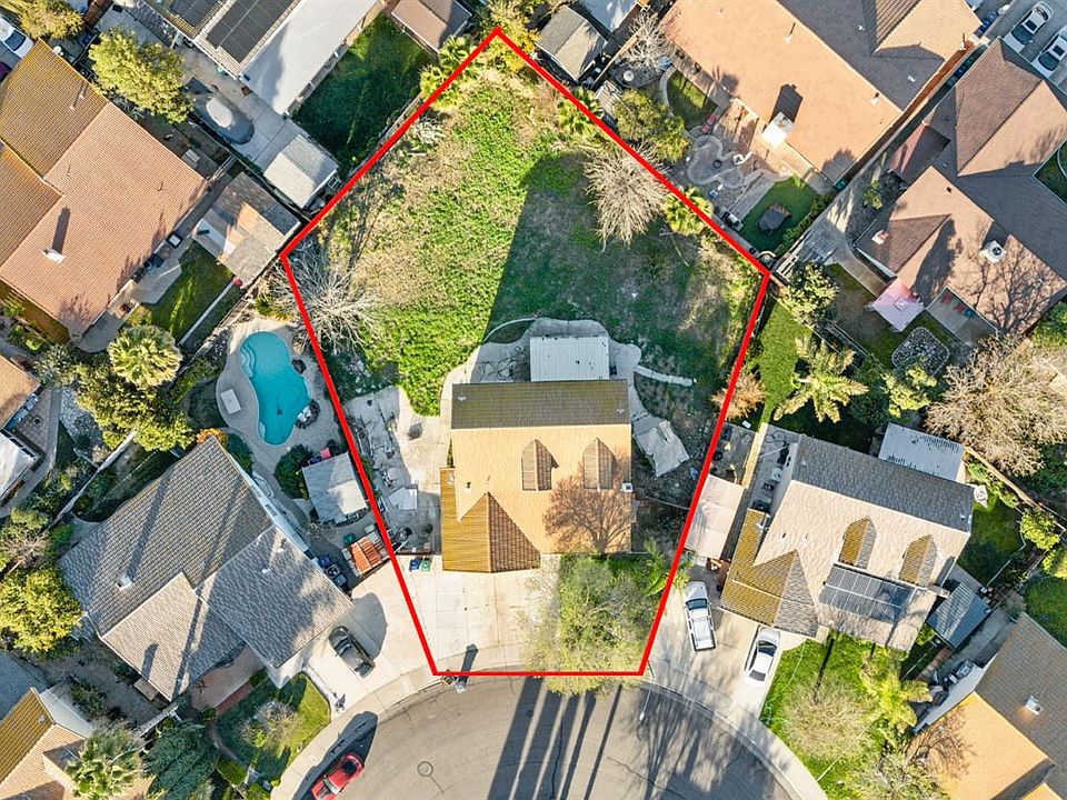 1st image of 454 Oakwood Dr
