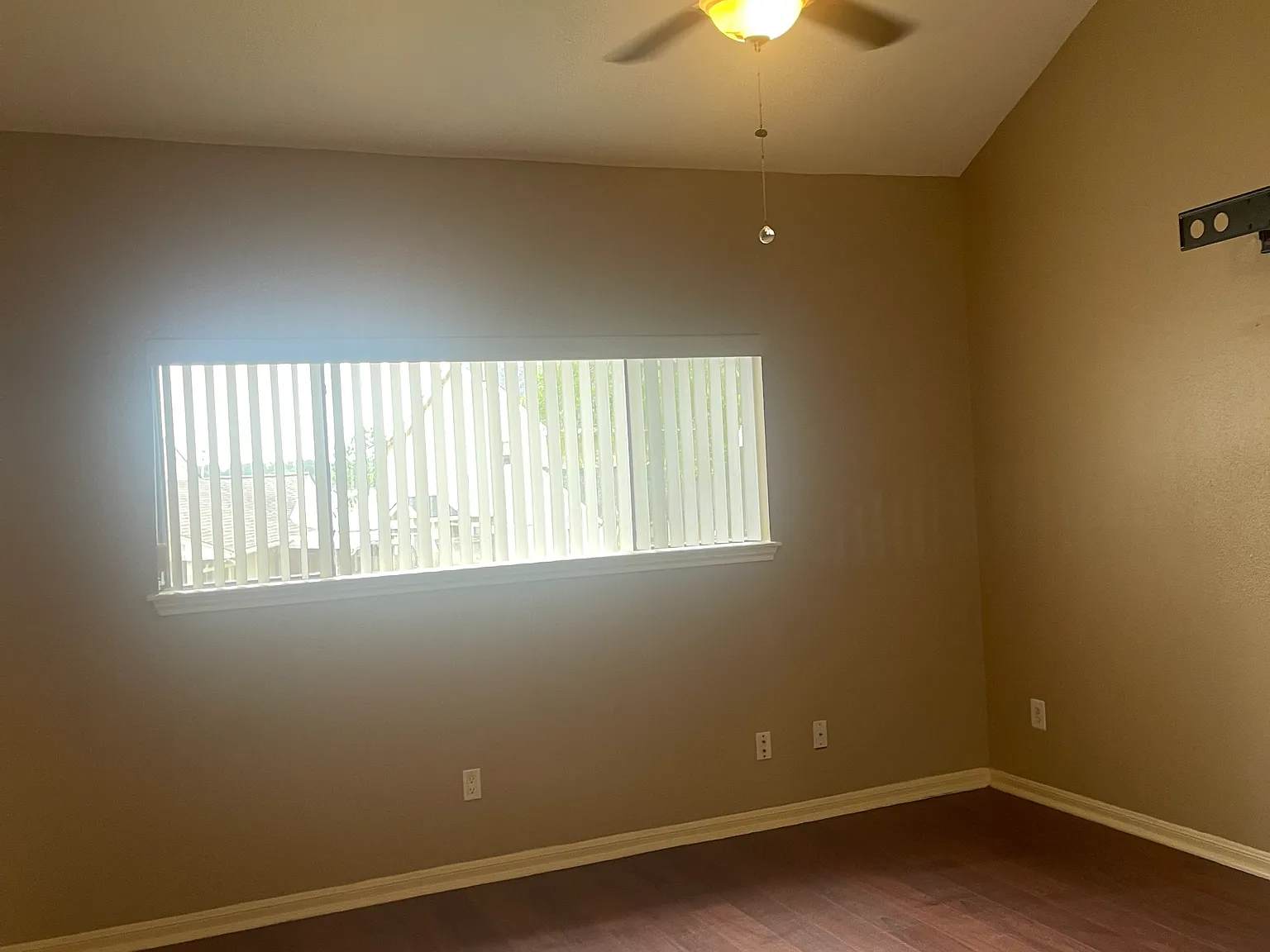 2 bed, 1226 sqft, $1,450 — Photo 2