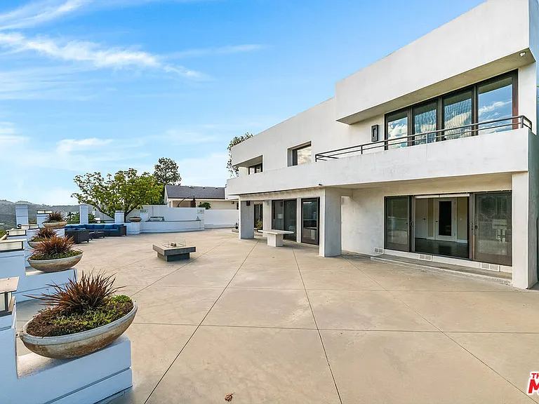 11470 Dona Evita Dr — Photo 40