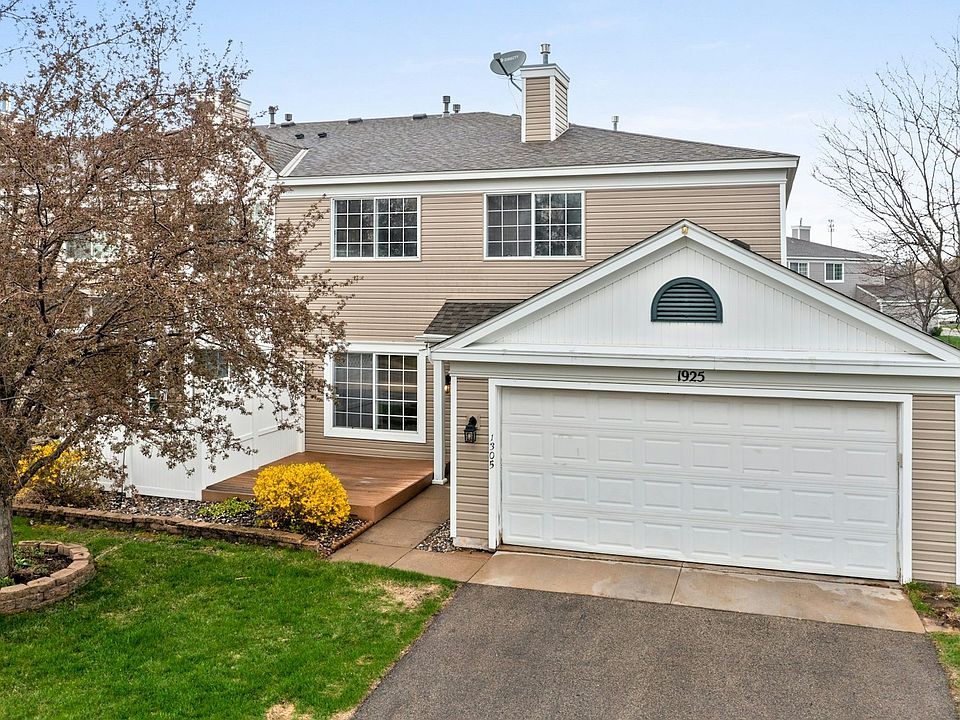 1st image of 1925 Southcross Dr