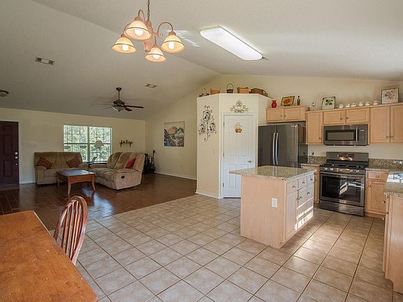 5th image of 16369 Herbage Dr