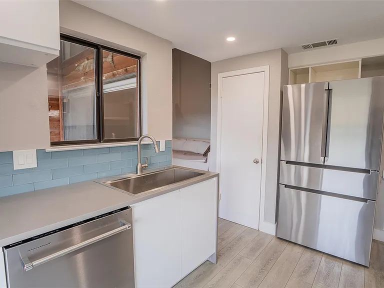 8200 Neely Dr #209 — Photo 7