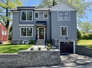 14 Ridgewood Pkwy W, Denville, NJ 07834