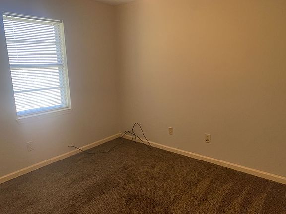 5th image of 207 19th St #C5