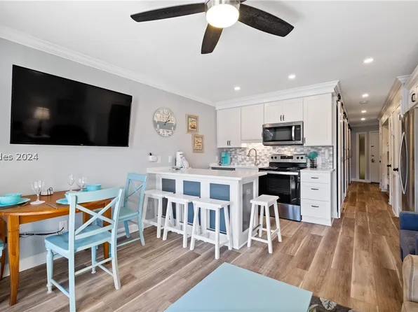 40 Folly Field Rd APT C150, Hilton Head Island, SC 29928