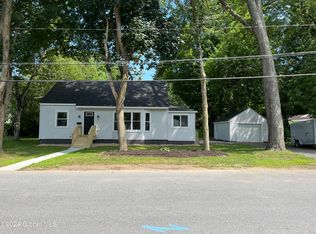 2 Mohican Ter, Hudson Falls, NY 12839