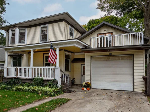 404 N Main St, Berrien Springs, MI 49103