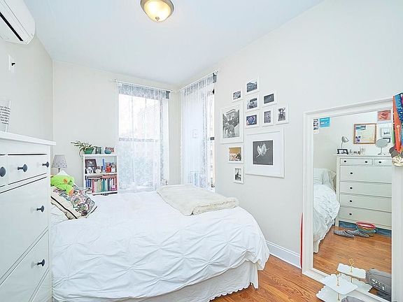 4th image of 282 W 115th St APT 3