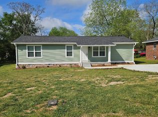 373 Oak Dr, Social Circle, GA 30025