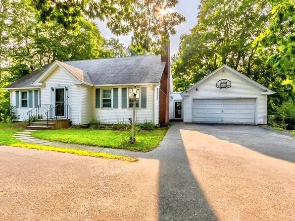 55 Old Worcester Rd, Webster, MA 01570