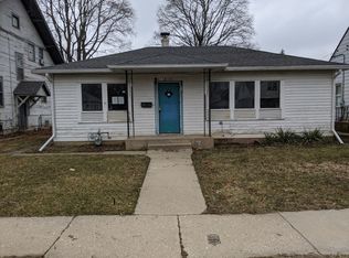 2919 Ridgeway Ave, Rockford, IL 61101