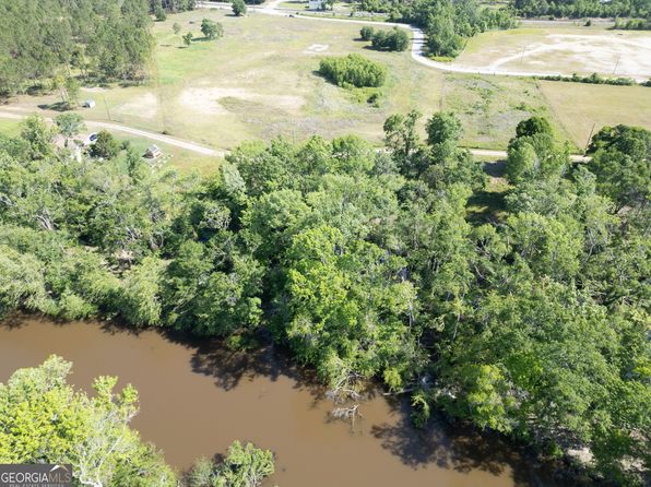 19 The River Lndg, Midville, GA 30441