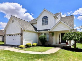7155 E Lake Ct, Perrysburg, OH 43551