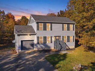 1291 Glade Dr, Long Pond, PA 18334