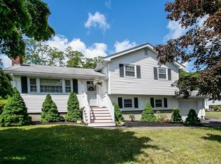 20 Cormier Rd, Burlington, MA 01803