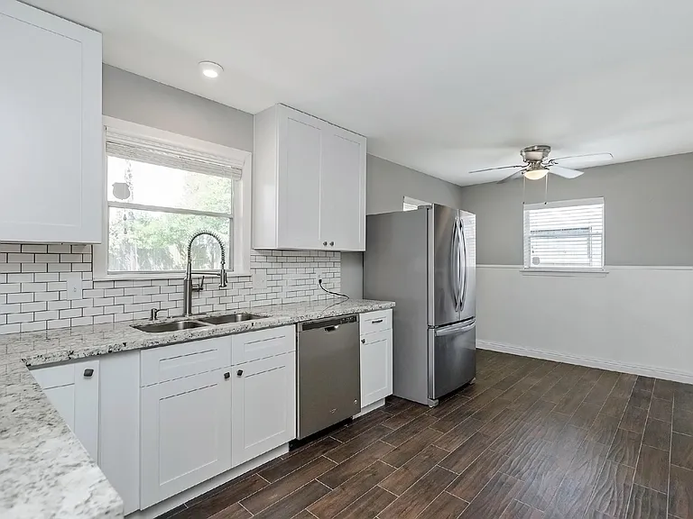 1719 Longhorn Dr — Photo 22