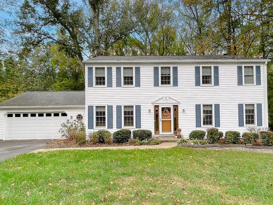 1st image of 513 Clarks Run Rd