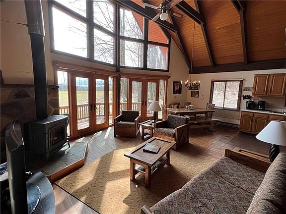 2nd image of 131 Elder Ln