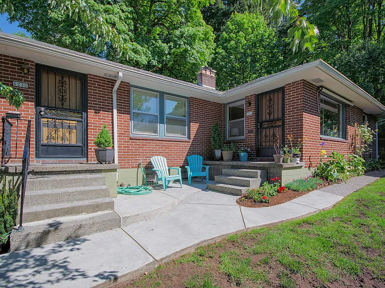 6228 SE Belmont St — Photo 2