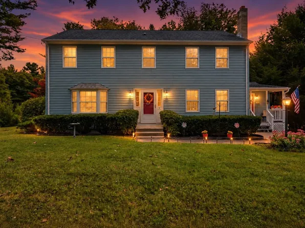 8 Glenmere Rd, Charlton, MA 01507