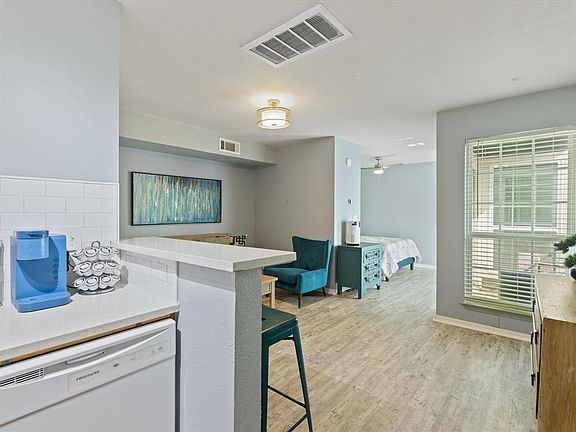 5th image of 11510 N May Ave #B304