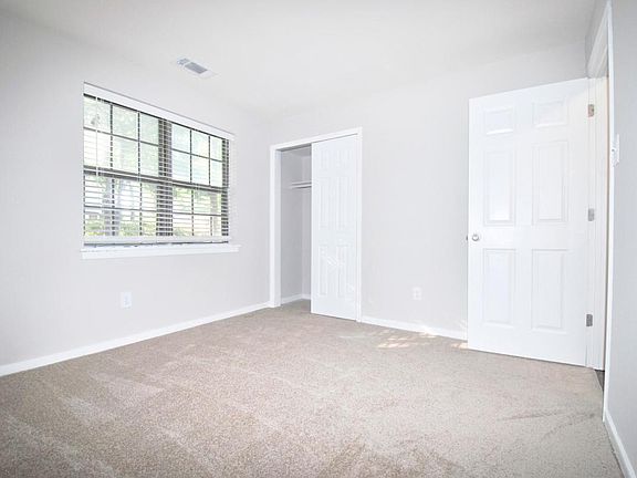 4th image of 2400 Milhaven Dr #49A