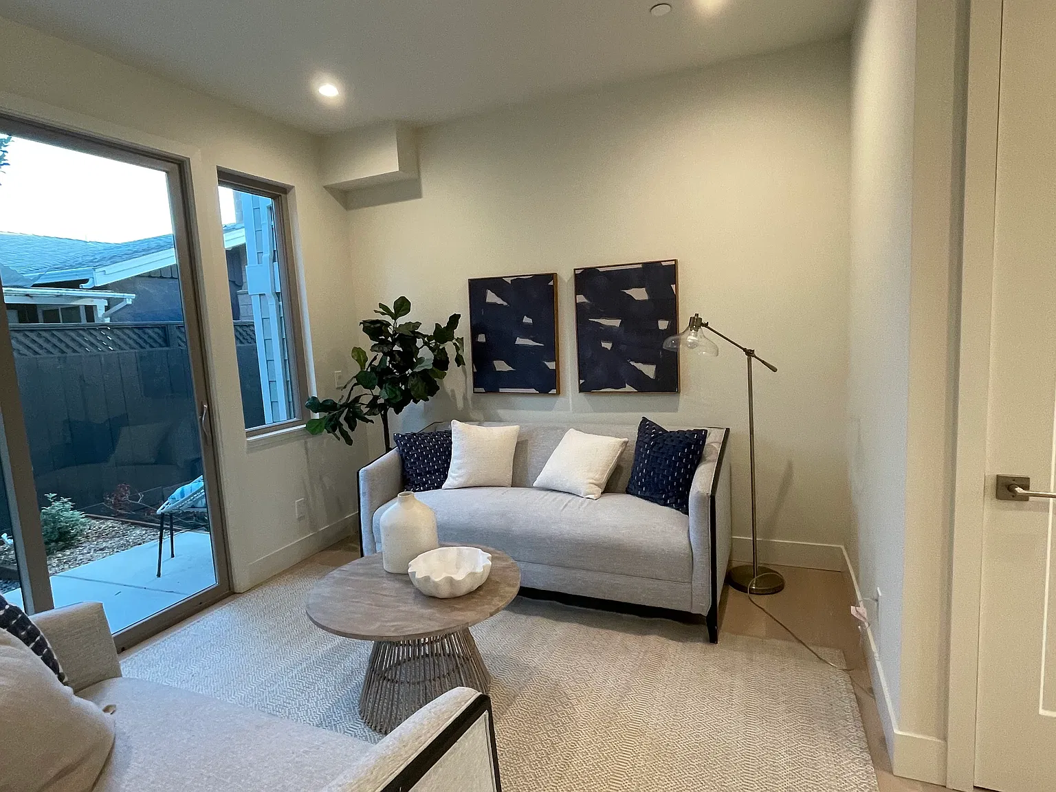 2 bed, 790 sqft, $4,500 — Photo 4