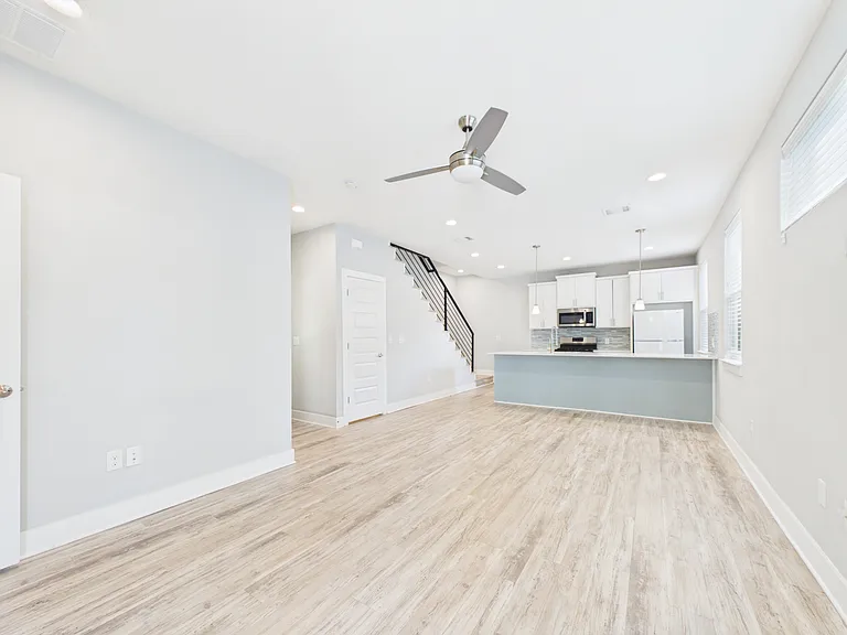 6713 Porter St #B — Photo 5