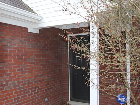 3rd image of 204 Twin Shores Ct