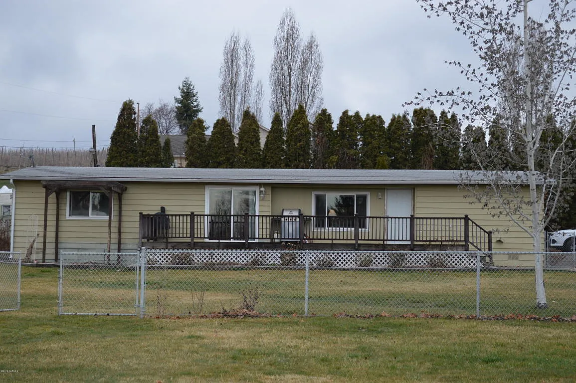 190 Frosty Ln photo 1
