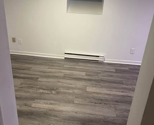 3rd image of 1086 University Pl APT 11