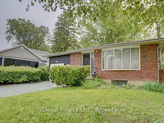 2nd image of 325 Dyson Rd