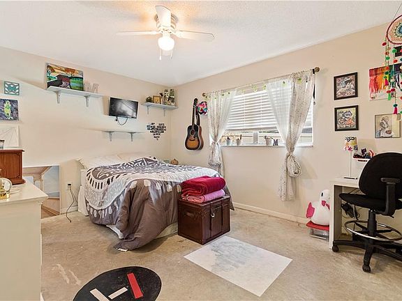 5th image of 637 Woodhill Dr